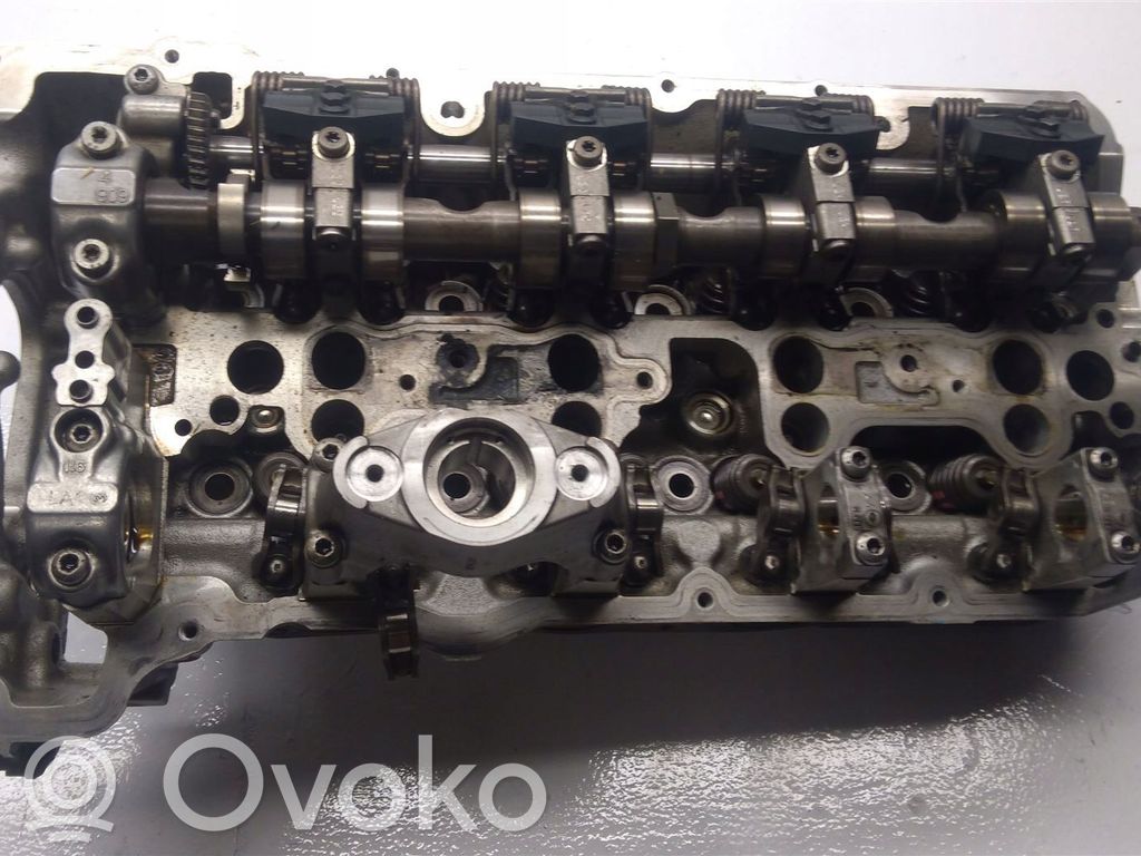 BMW 7 F01 F02 F03 F04 Galvutė 