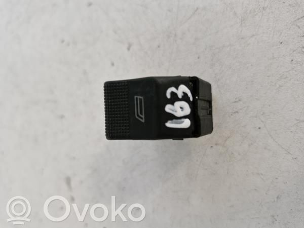 Multifunctional control switch/knob   4D0959855
