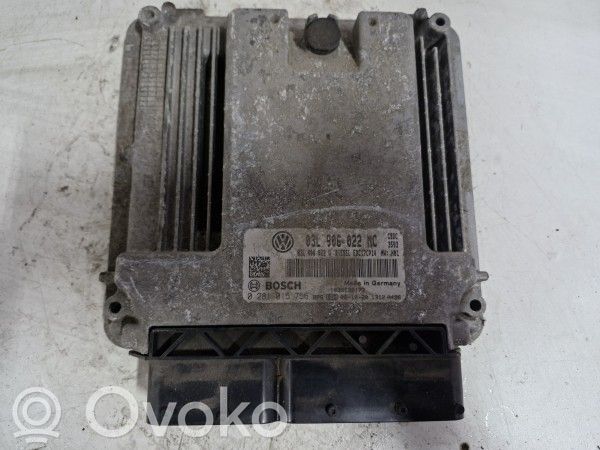 Volkswagen Golf V Engine control unit/module 