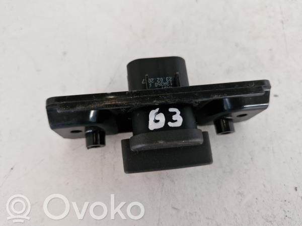 Multifunctional control switch/knob   4M5T13A350AC