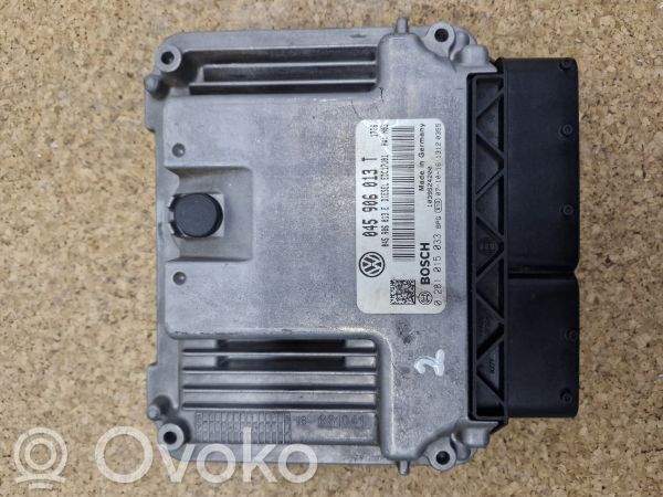 Engine control unit/module   045906013T,0281015033