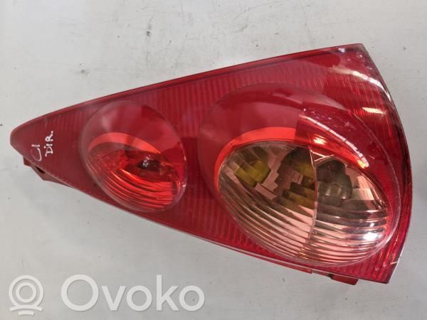 Rear/tail lights   815500H040