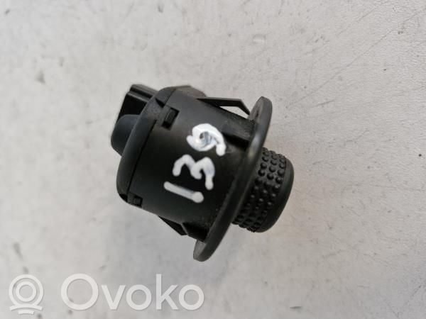 Multifunctional control switch/knob   255704649R