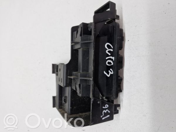 Renault Clio III Comfort/convenience module 