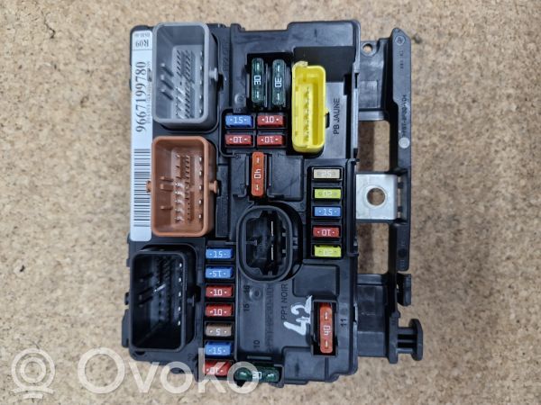 SAM vadības bloks   9667199780,R09
