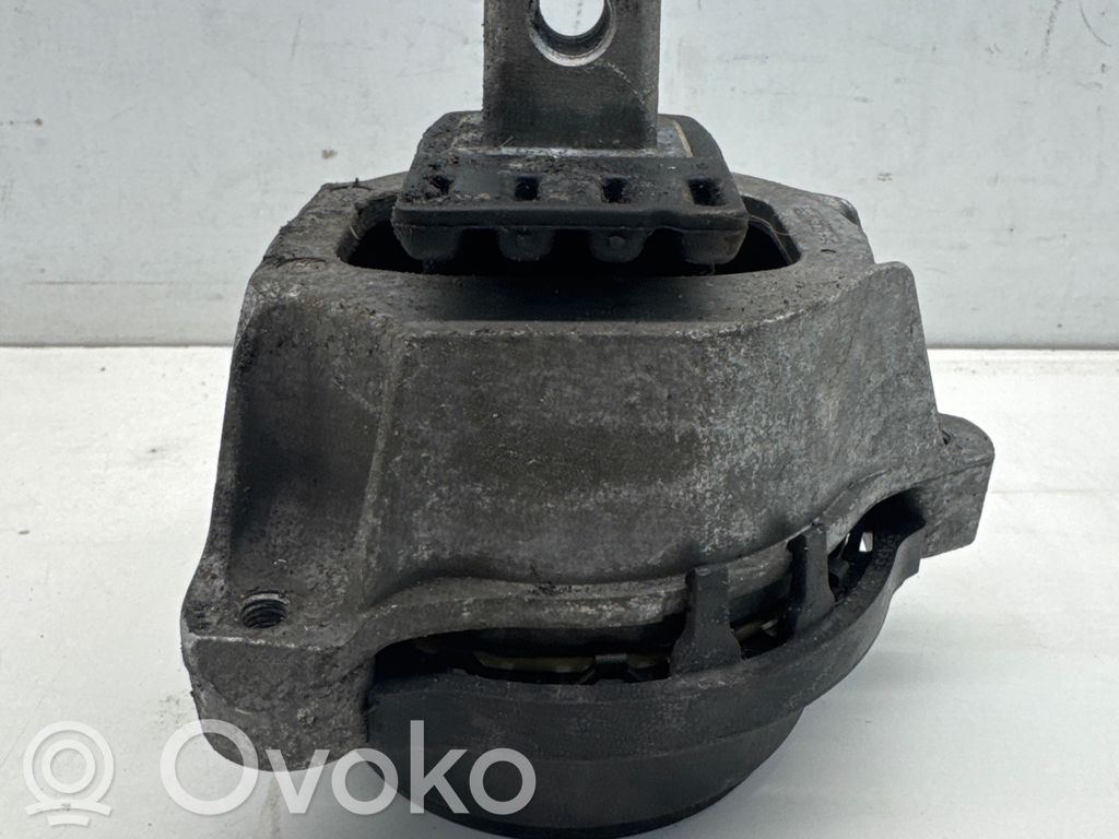 BMW X5 G05 Engine mount bracket 