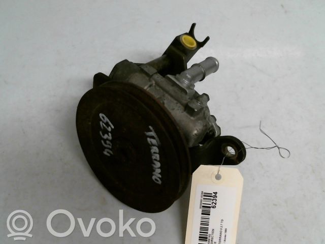 Nissan Terrano Ohjaustehostimen pumppu 