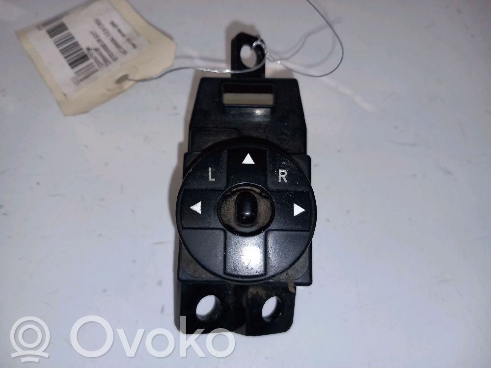Wing mirror switch   935404D100,935404D100,935404D100