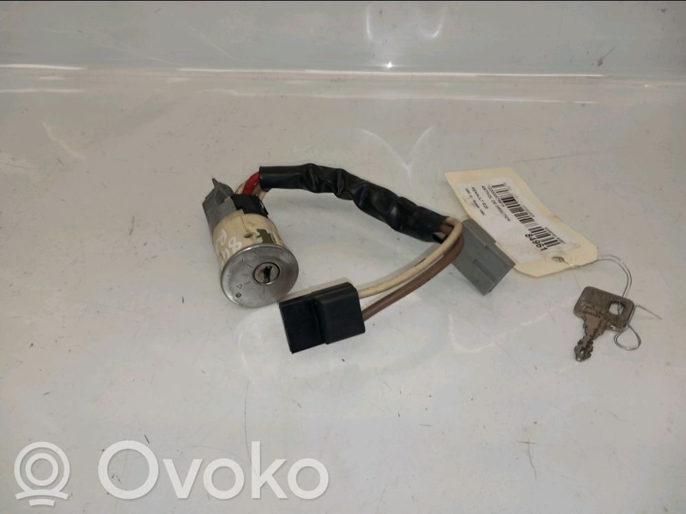 Renault 25 Vairo užraktas 