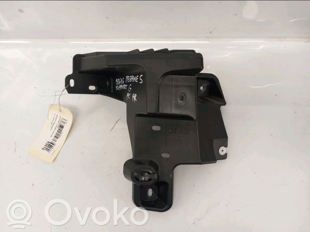 Takapuskurin kannake   850D32995R,850D32995R