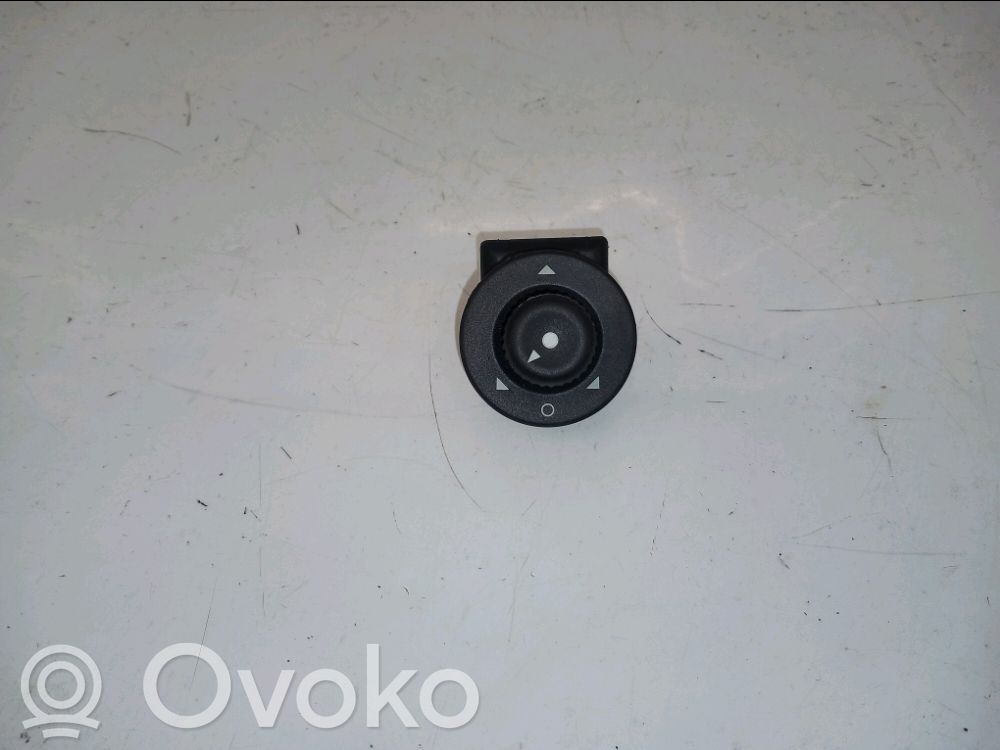 Citroen C3 Wing mirror switch 