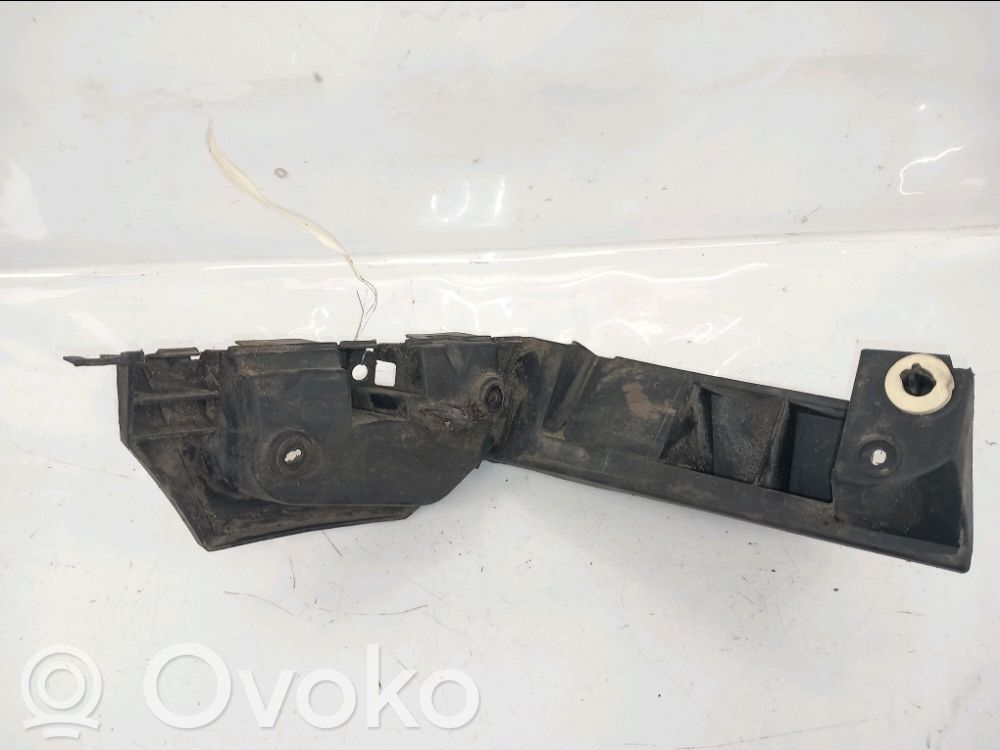 Renault Twingo II Takapuskurin kannake 