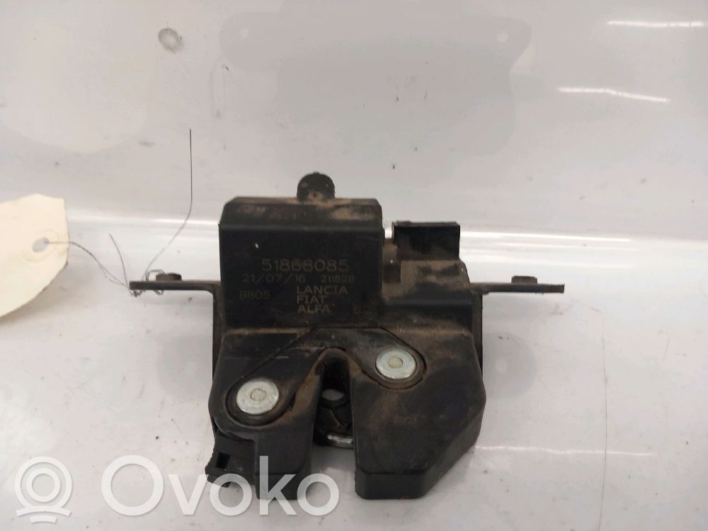 Fiat Doblo Front door lock 