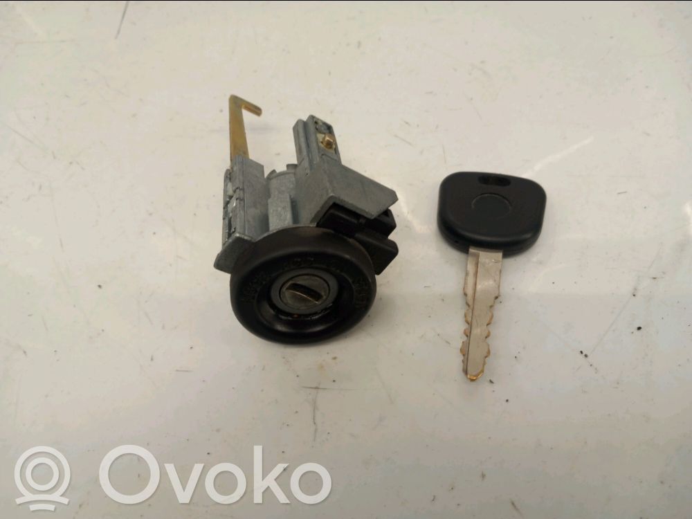Ohjauspyörän lukitus