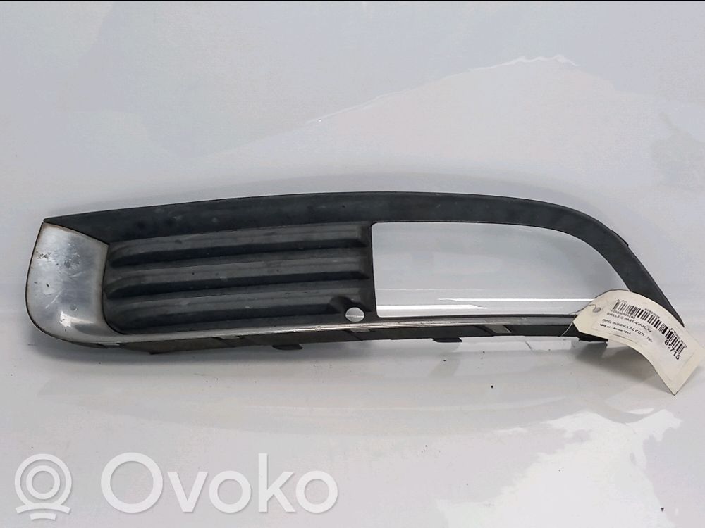 Opel Insignia A Etupuskurin alempi jäähdytinsäleikkö 