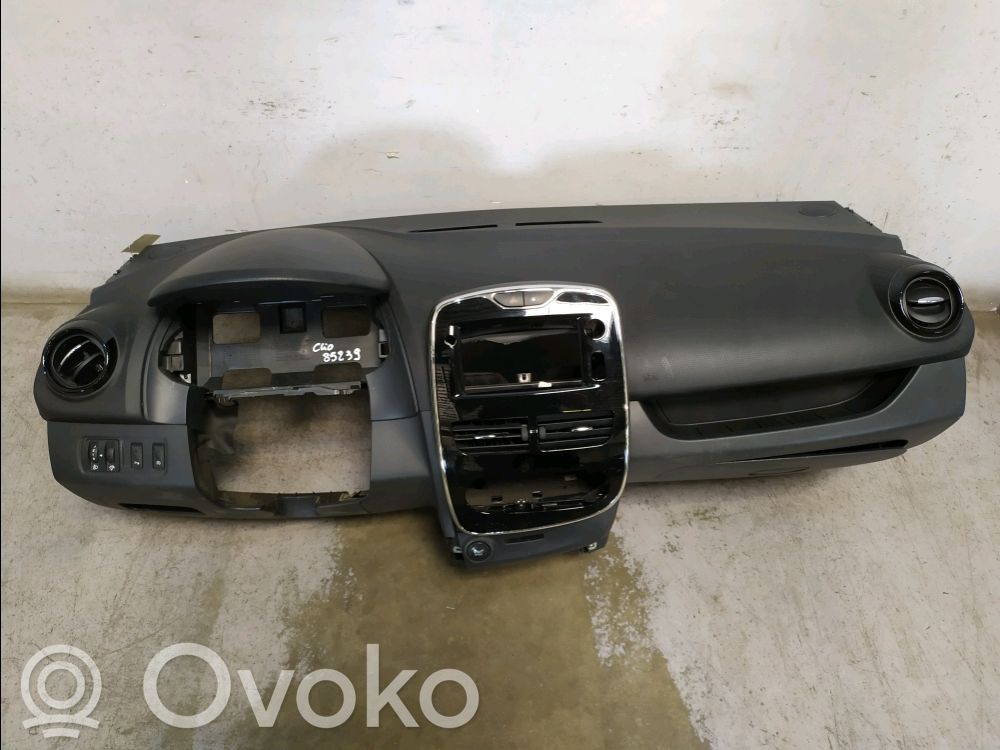 Dashboard   682000184R,682000184R