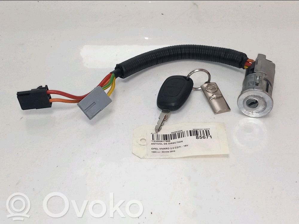Opel Vivaro Ohjauspyörän lukitus 