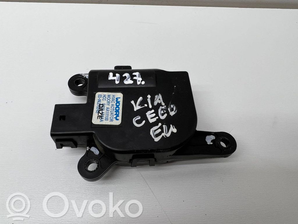KIA Ceed Oro sklendės varikliukas 