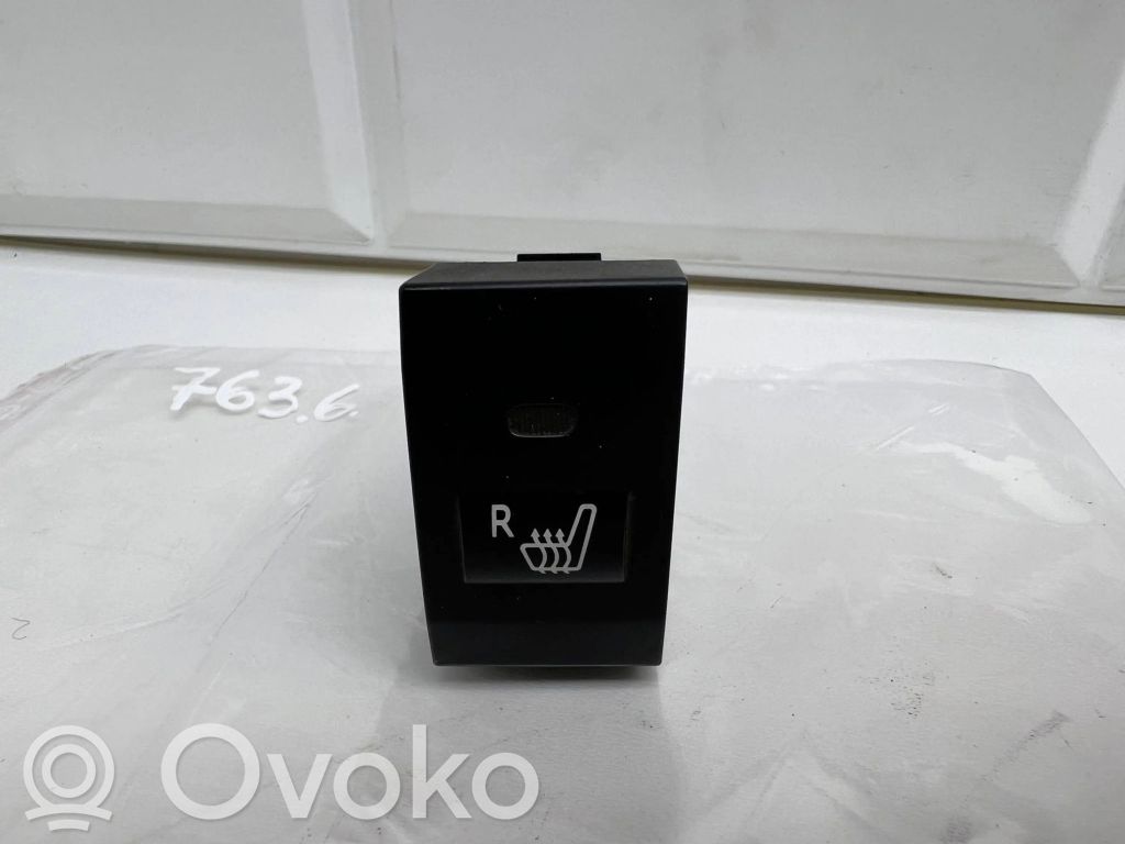 KIA Sorento Seat heating switch 