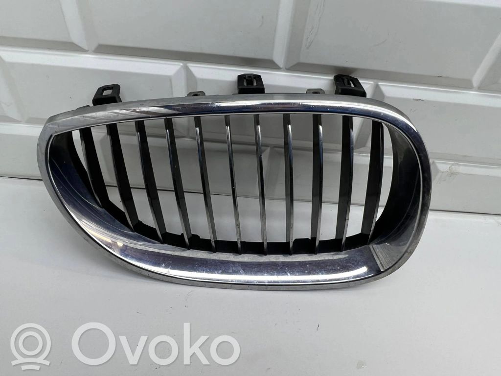 BMW 5 E60 E61 Priekšējais režģis 