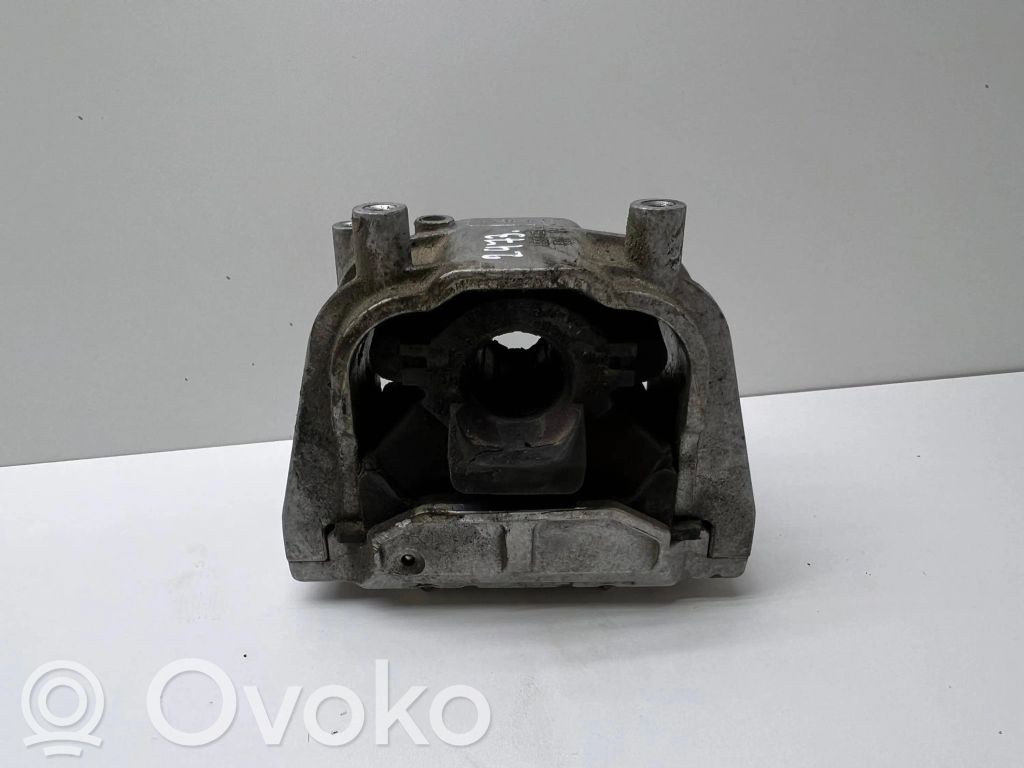 Audi A3 S3 8P Engine mount bracket 