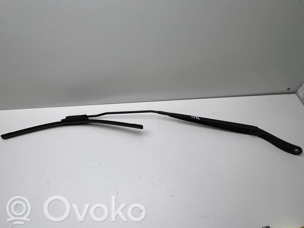 Front wiper blade arm   9808465580