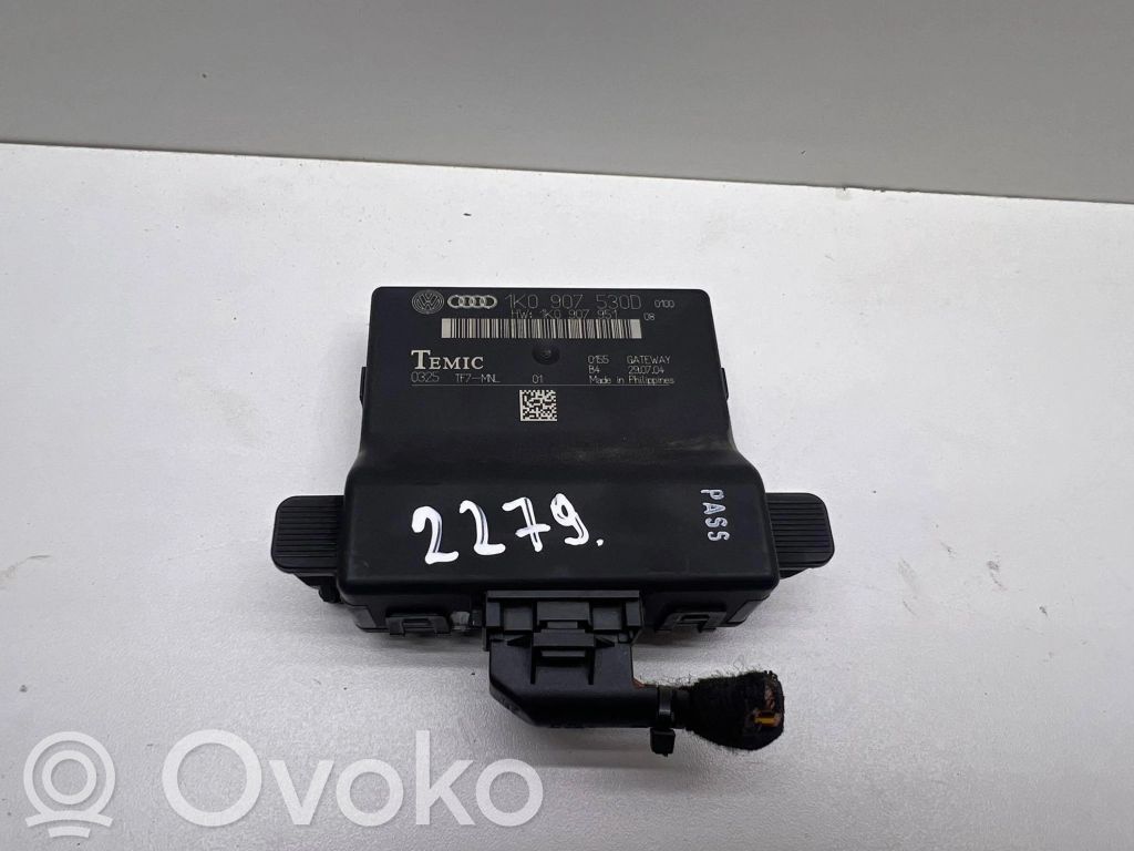 Audi A3 S3 A3 Sportback 8P Gateway control module 