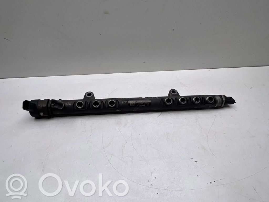 Volvo XC60 Tuyau de conduite principale de carburant 