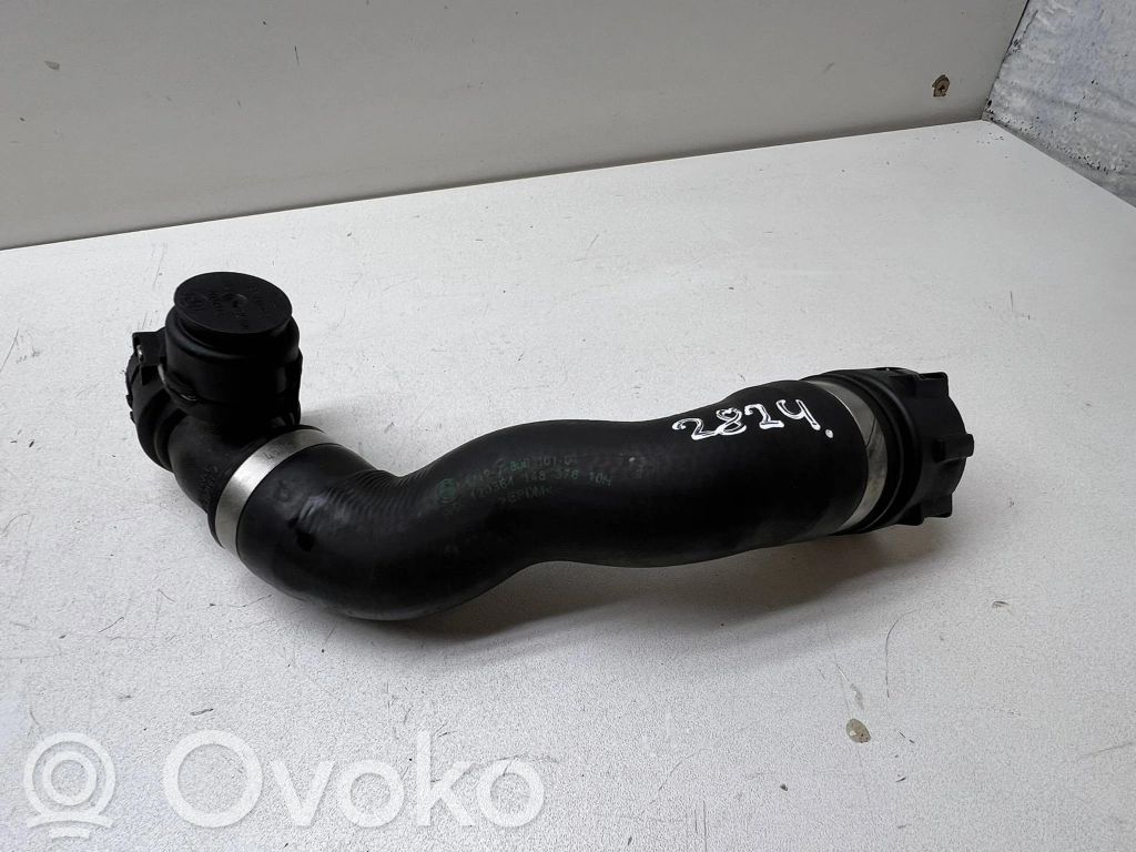 BMW 7 F01 F02 F03 F04 Engine coolant pipe/hose 
