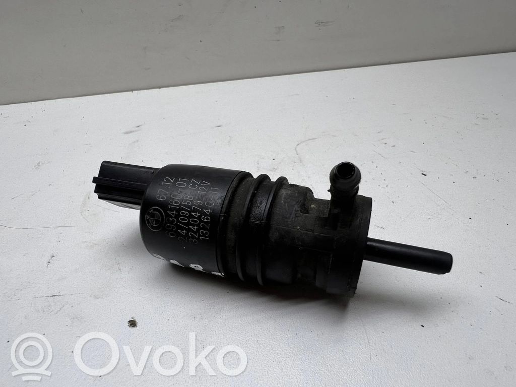 BMW 7 F01 F02 F03 F04 Windscreen/windshield washer pump 
