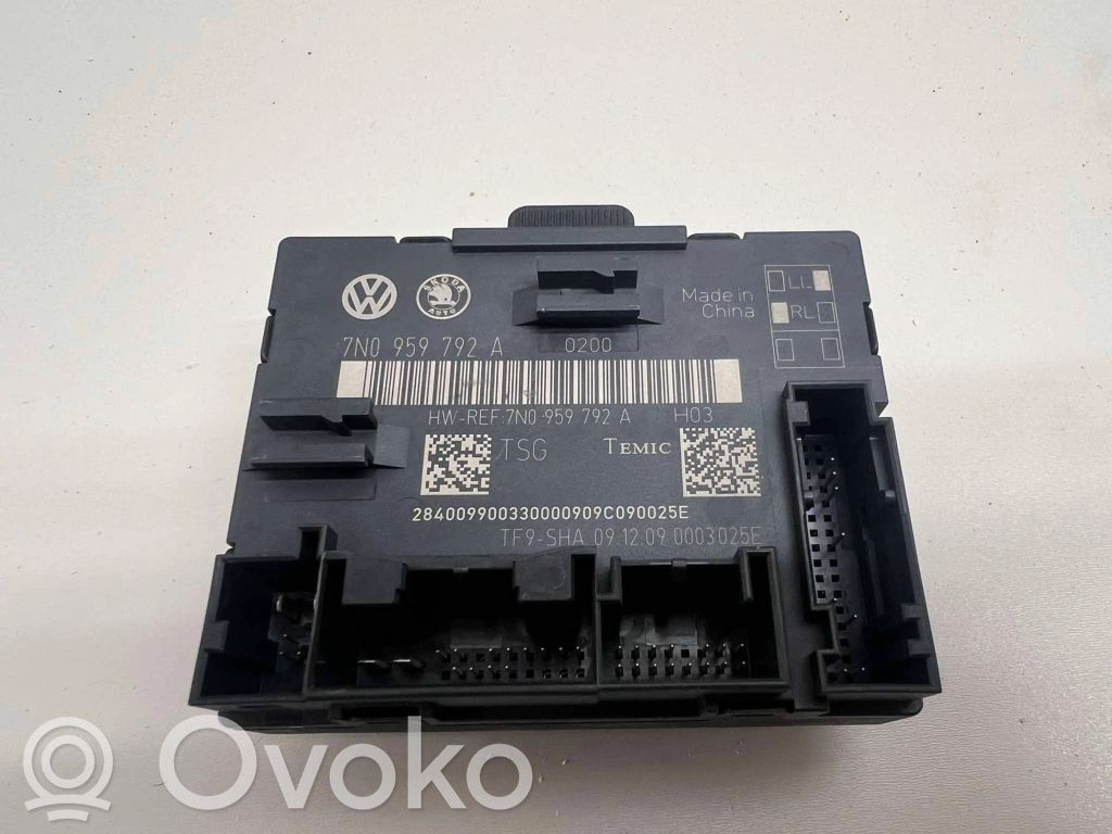 Skoda Yeti (5L) Door control unit/module 
