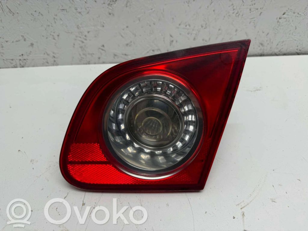 Volkswagen PASSAT B6 Takaluukun takavalot 