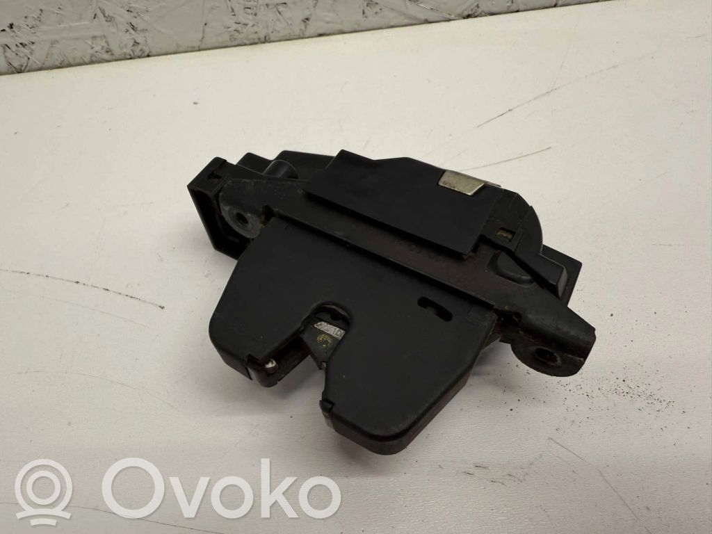 Peugeot 207 Tailgate/trunk/boot lock/catch/latch 