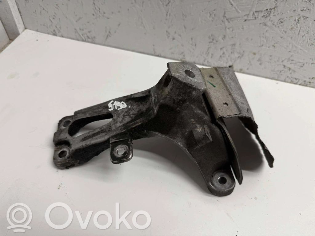Audi A6 C7 Engine mounting bracket 