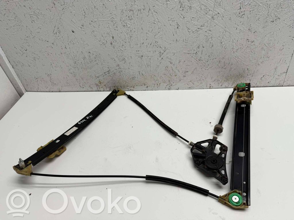 Audi Q3 8U Mechanizm podnoszenia szyby przedniej bez silnika 