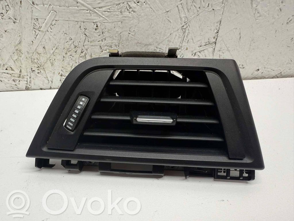 BMW 3 GT F34 Moldura protectora de la rejilla de ventilación lateral del panel 