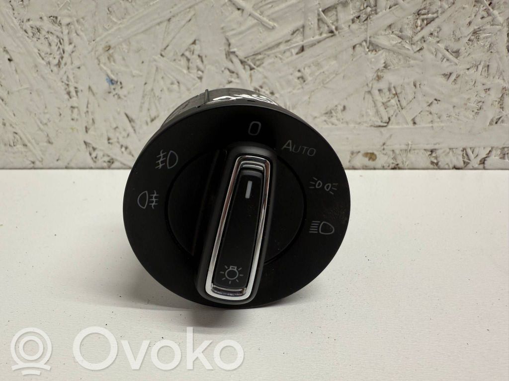 Skoda Karoq Light switch 