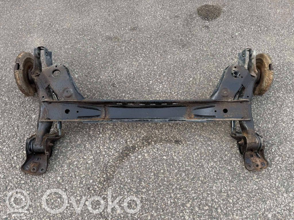 Seat Leon (5F) Pusrāmis aizmugurējais / priekšējais 