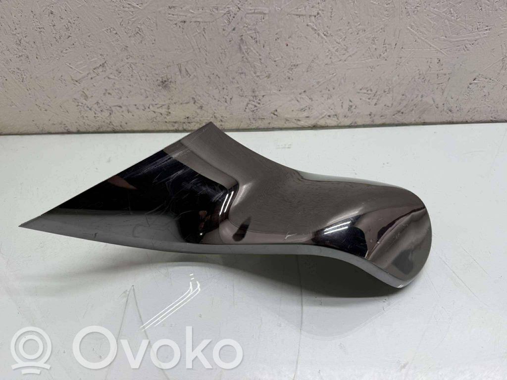 Tesla Model X Sedynės apdaila 