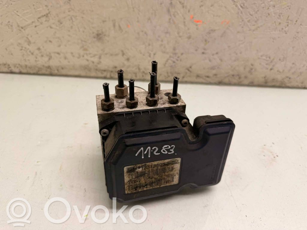 Opel Insignia A ABS bloks 