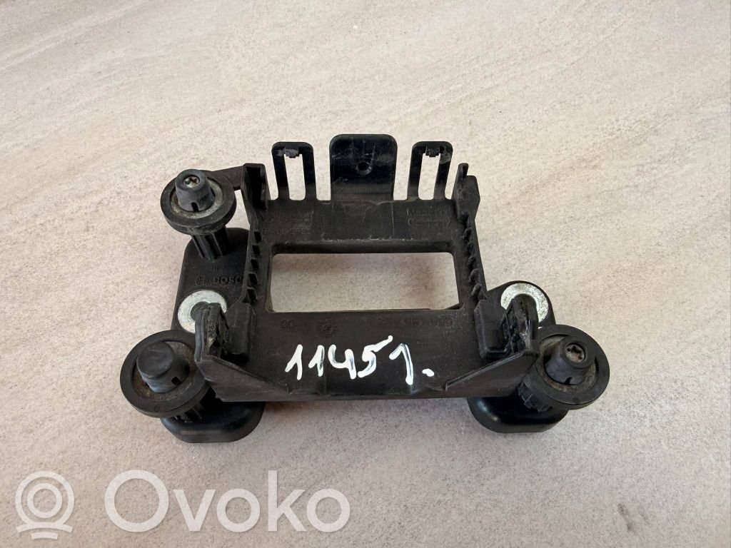 Wspornik czujnika Distronic   7N0907704,11271015035