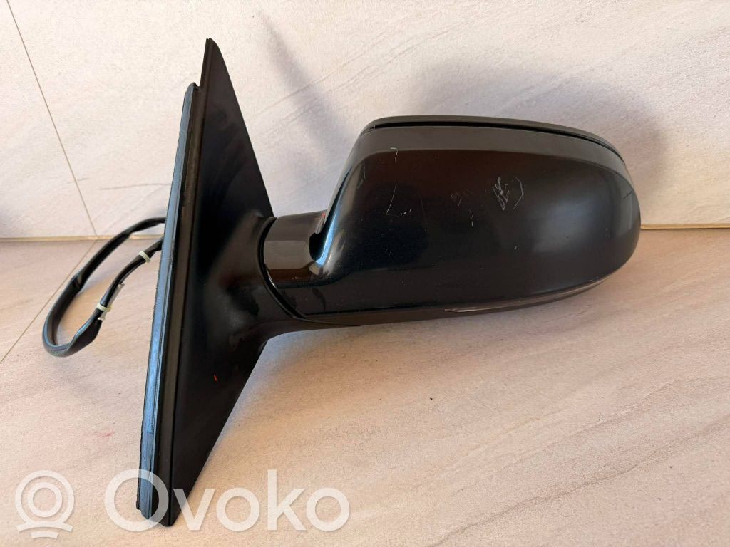Audi A4 S4 B8 8K Elektryczne lusterko boczne drzwi przednich 