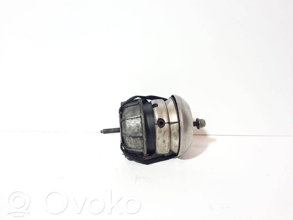 Engine mount bracket   W181135