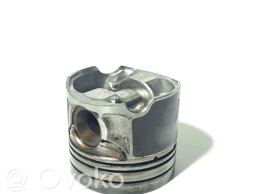 Audi A6 C7 Piston 