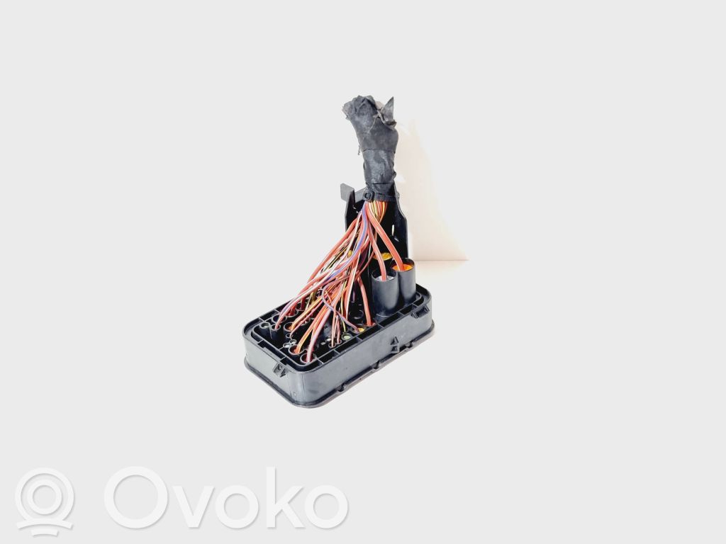 Sulakemoduuli   1K0937700B,1K0937700,15345282