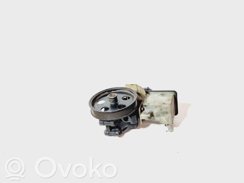 Ford Mondeo Mk III Ohjaustehostimen pumppu 