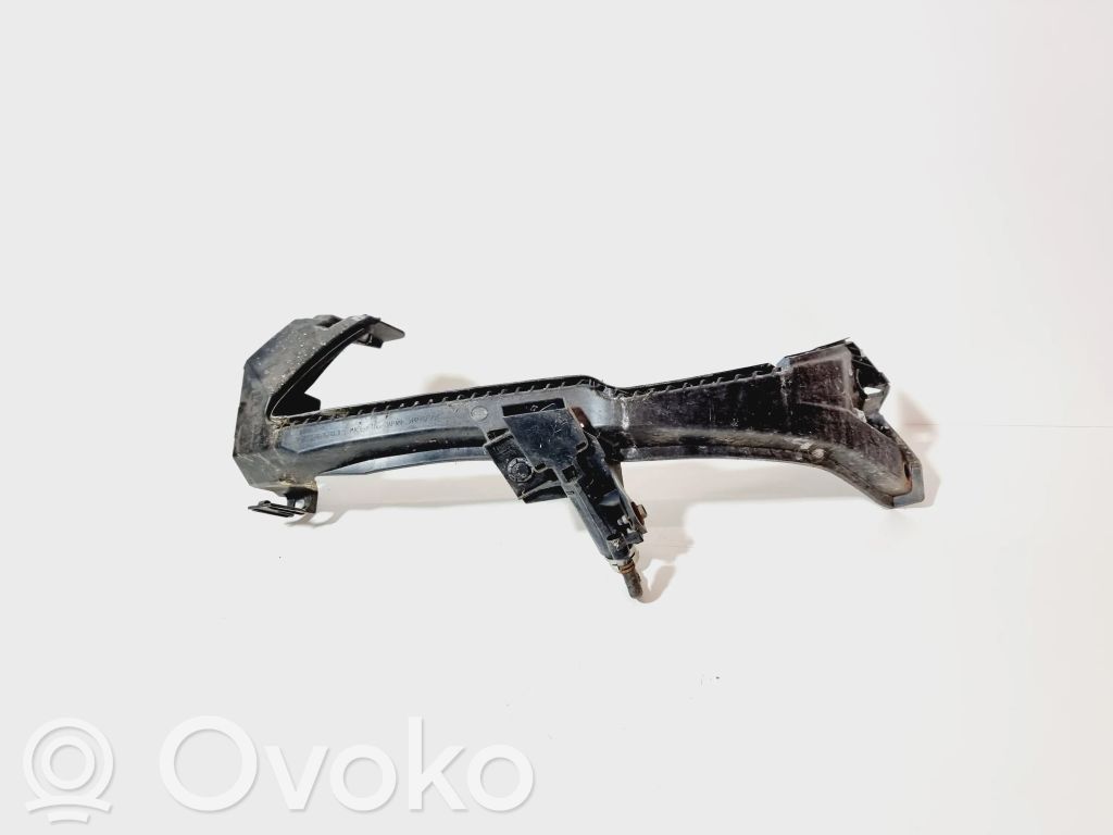 Subaru Legacy Headlight/headlamp mounting bracket 