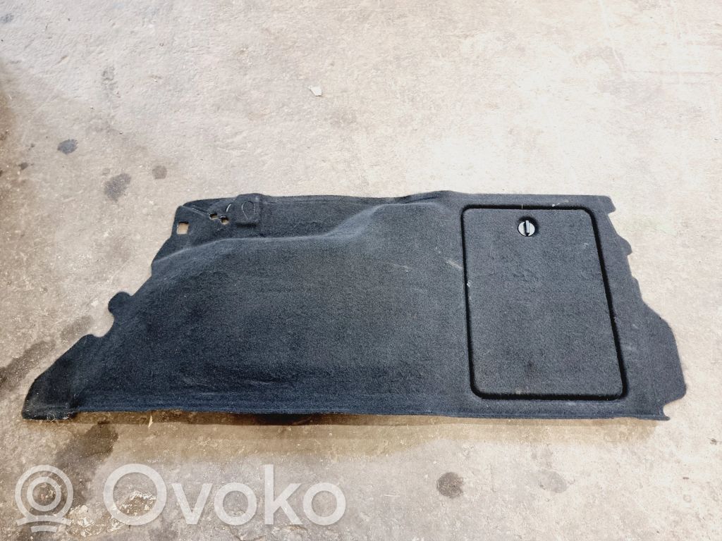 Ford Focus Šoninis apdailos skydas 