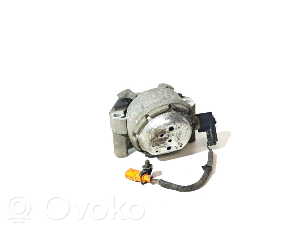 Audi A6 C7 Engine mount bracket 