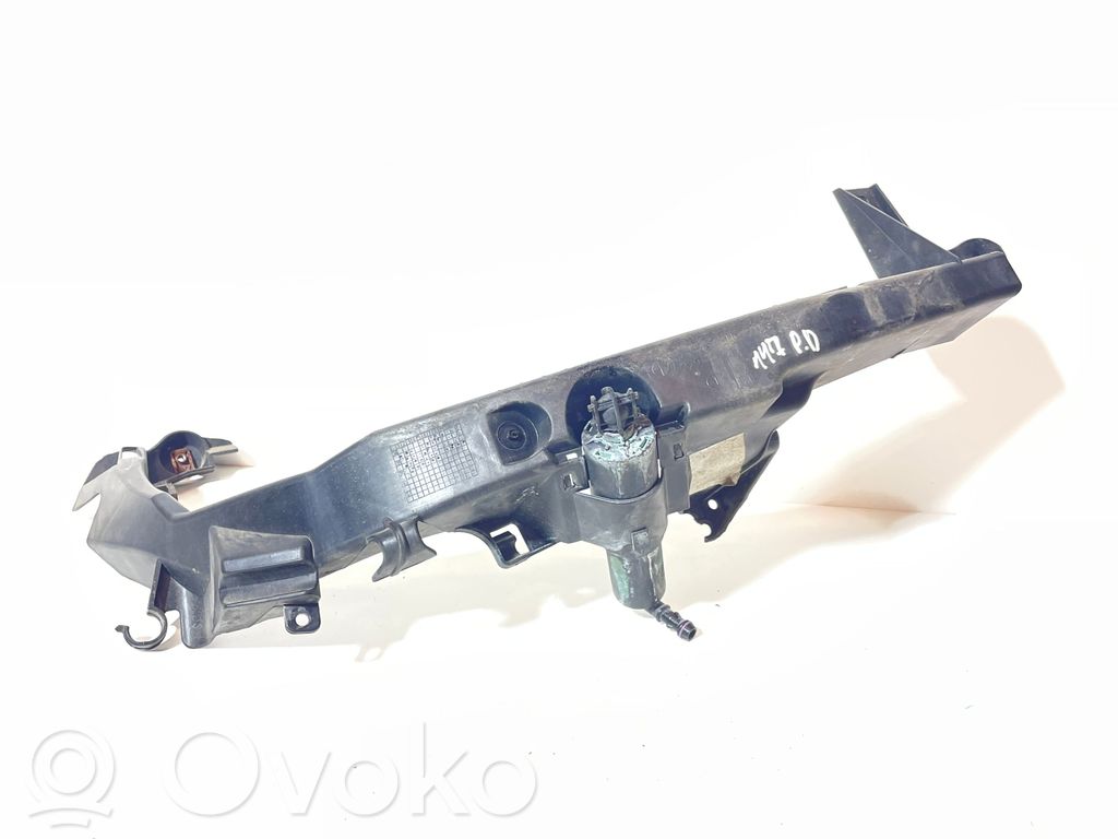 BMW 3 E90 E91 Headlight/headlamp mounting bracket 